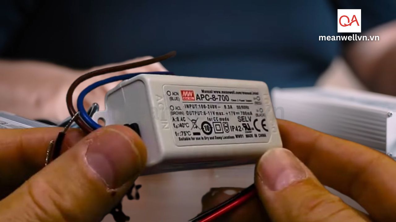 nguon-led-driver-constant-current-cc-meanwell-apc-series-qaled-meanwell-0909791751